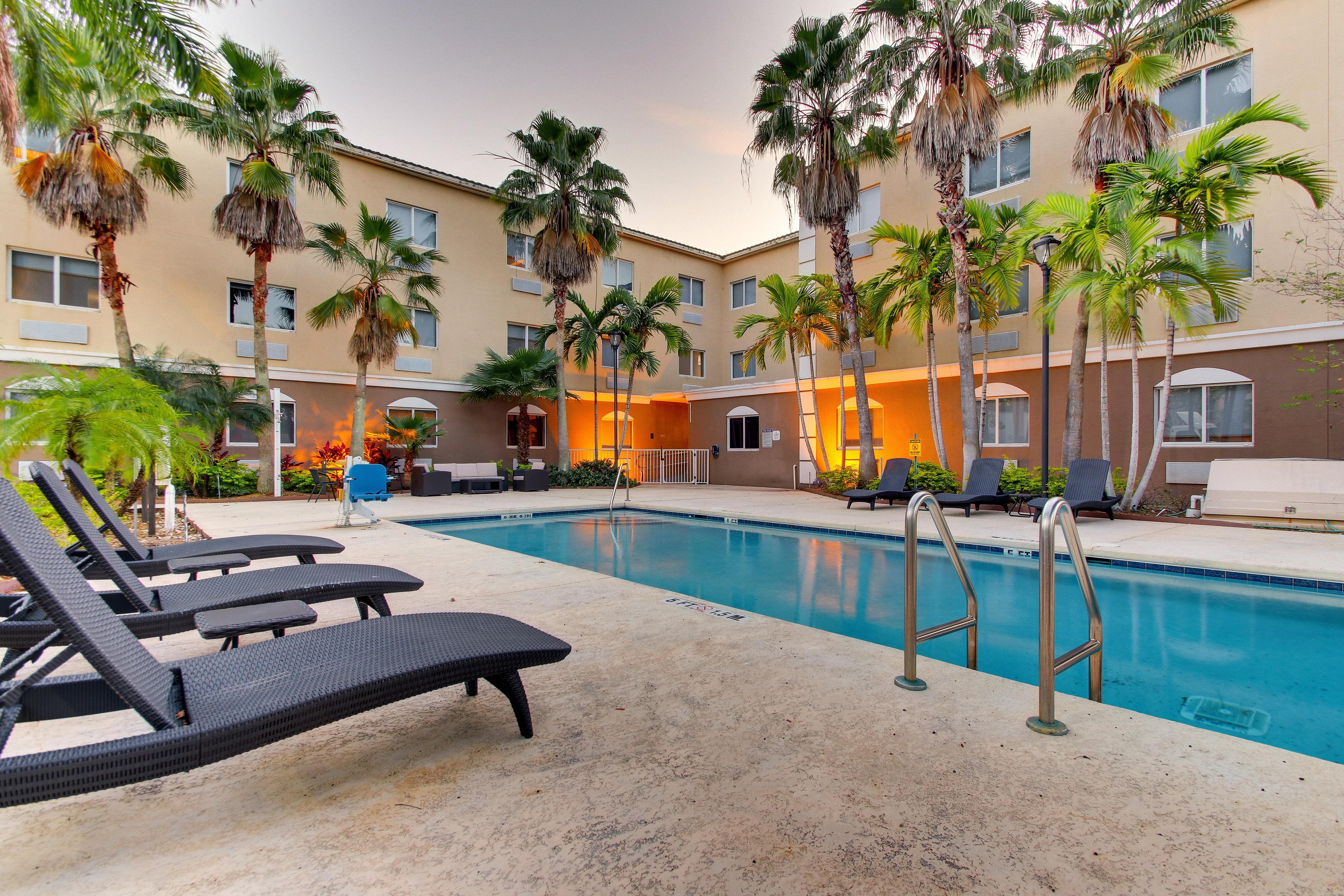 Holiday Inn Express West Palm Beach Metrocentre, An Ihg Hotel Exterior photo